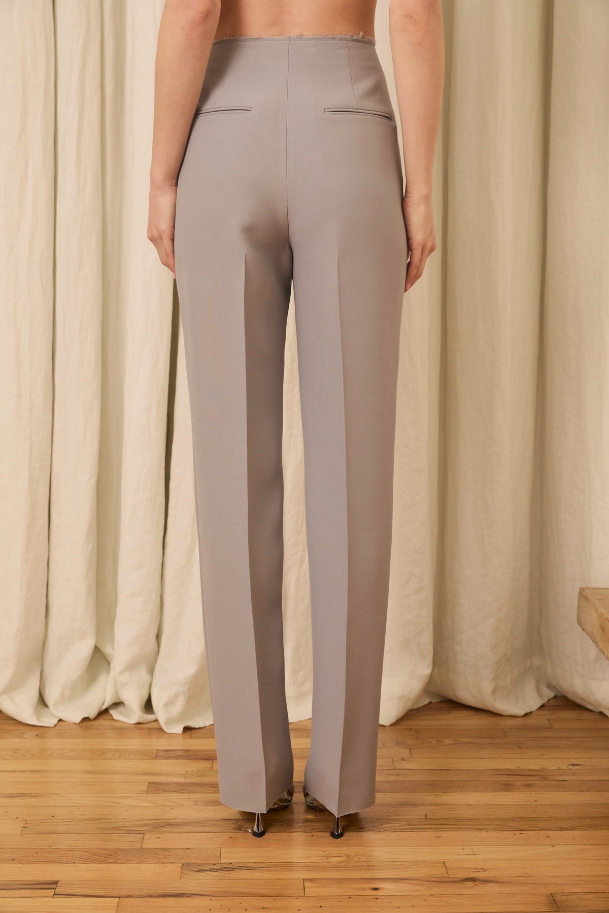 Ophelia Slim Leg Pant in Silk/Wool